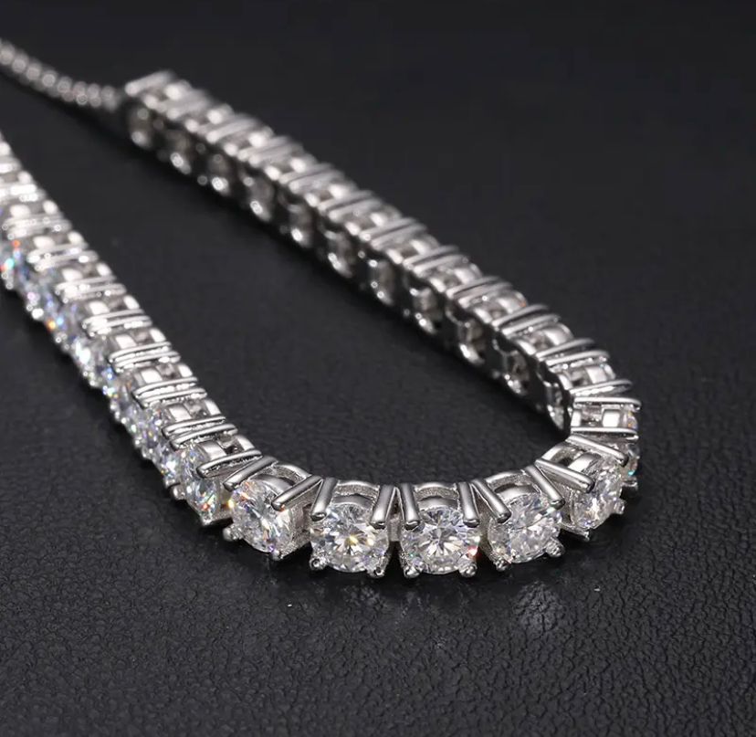 Daisy Philip Moissanite 18K White Gold Plated Tennis Bracelet For Her