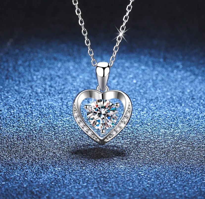 Daisy Philip Moissanite Necklace Heart, 1 Carat Moissanite Diamond Necklace For Her