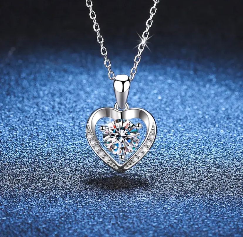 Daisy Philip Moissanite Necklace Heart, 1 Carat Moissanite Diamond Necklace Gifts for Her