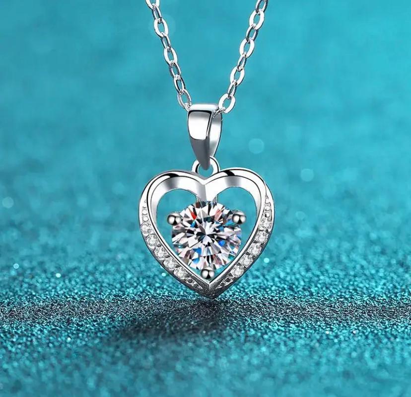 Daisy Philip Moissanite Necklace Heart, 1 Carat Moissanite Diamond Necklace For Her