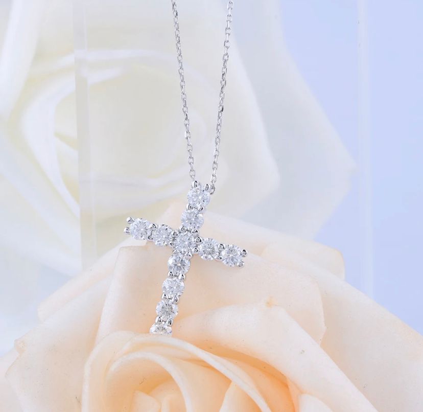 Daisy Philip Moissanite Cross Necklace 1.2Ct Moissanite Necklace Gifts For Her